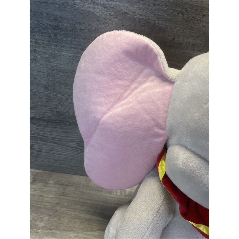 Disney Store Dumbo Exclusive Stuffed Plush  Animal Toy Elephant Authentic - Picture 3 of 12
